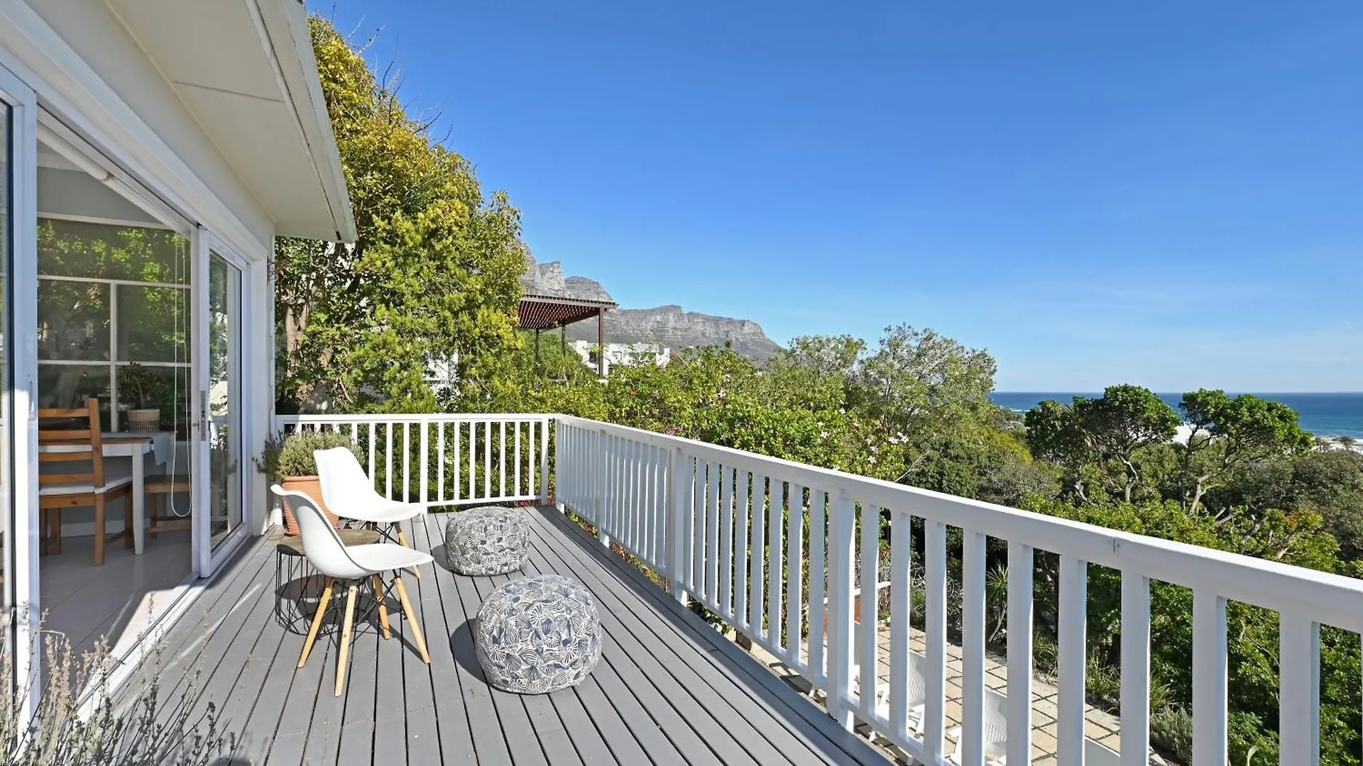 Perfect Location Walk To Beach And Sea Views Κέιπ Τάουν 0*,  Νότια Αφρική