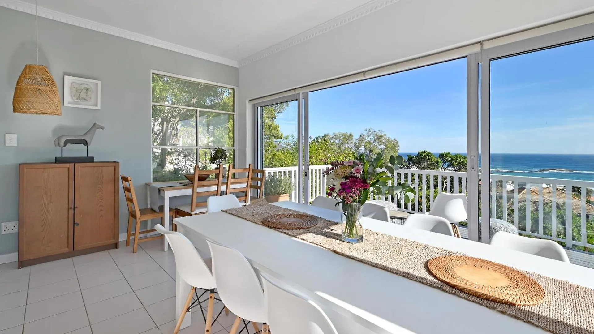 Perfect Location Walk To Beach And Sea Views Κέιπ Τάουν Σπίτι διακοπών